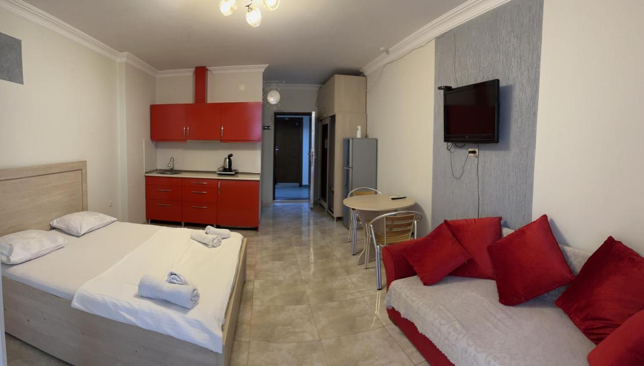 Готель Orbi Apartamenti Batumi 15 B Екстер'єр фото