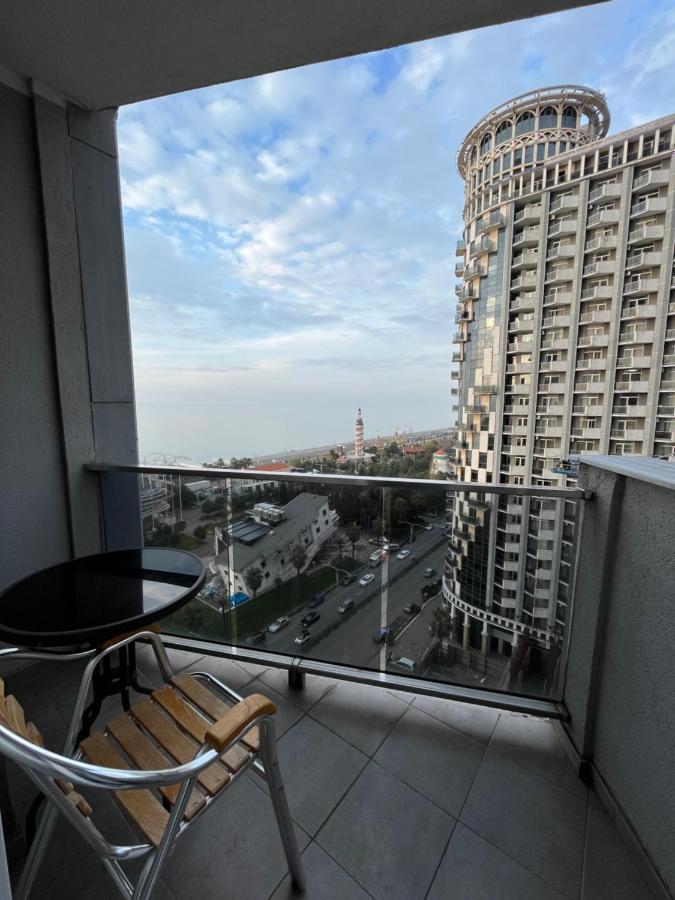Готель Orbi Apartamenti Batumi 15 B Екстер'єр фото