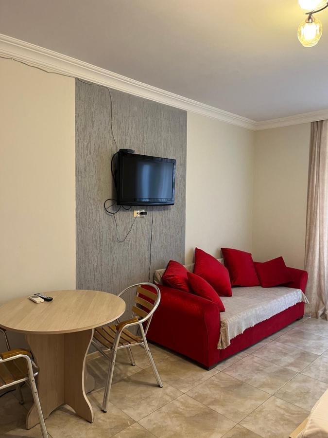 Готель Orbi Apartamenti Batumi 15 B Екстер'єр фото